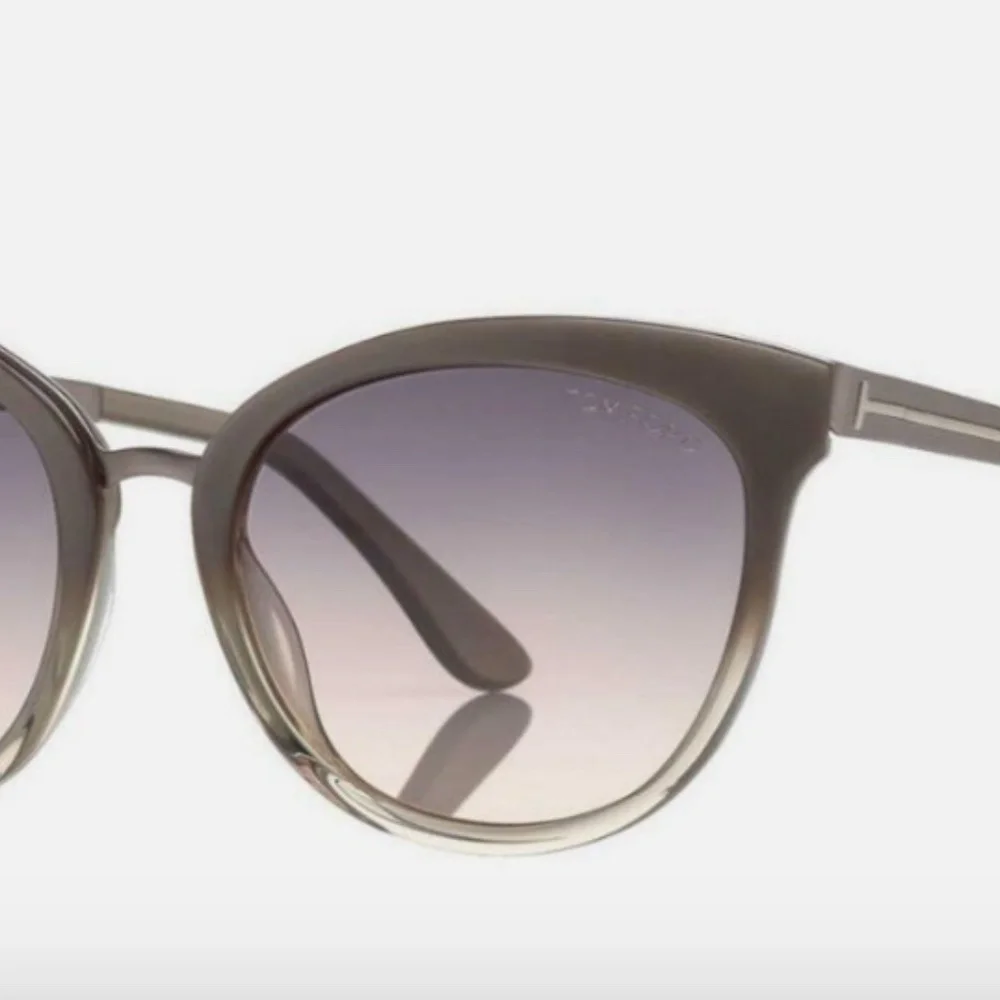 Tom Ford Emma TF 461 59B Grey‎ Sunglasses With Case.